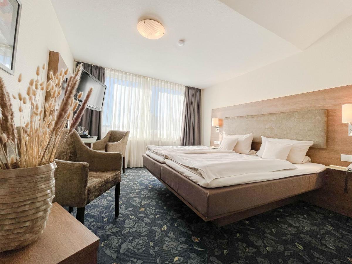 Hotel-Restaurant Vier Linden Штаде Екстер'єр фото