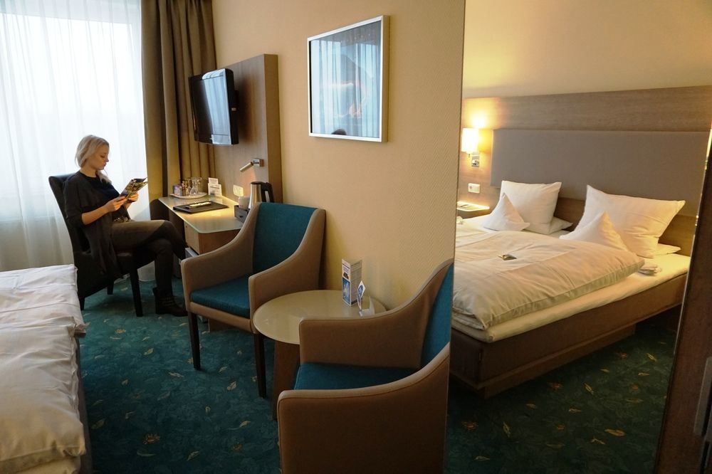 Hotel-Restaurant Vier Linden Штаде Екстер'єр фото
