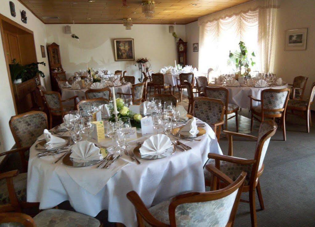 Hotel-Restaurant Vier Linden Штаде Екстер'єр фото