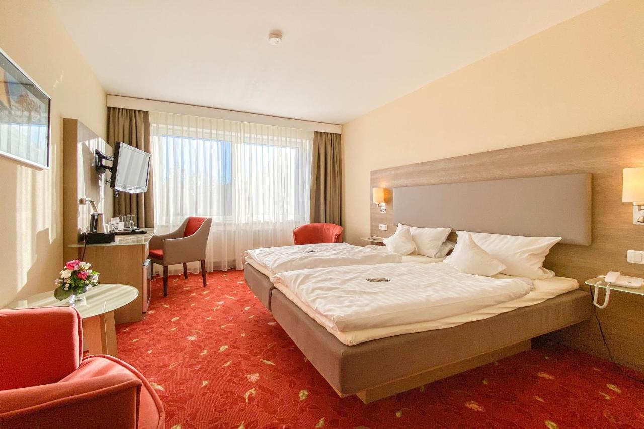 Hotel-Restaurant Vier Linden Штаде Екстер'єр фото